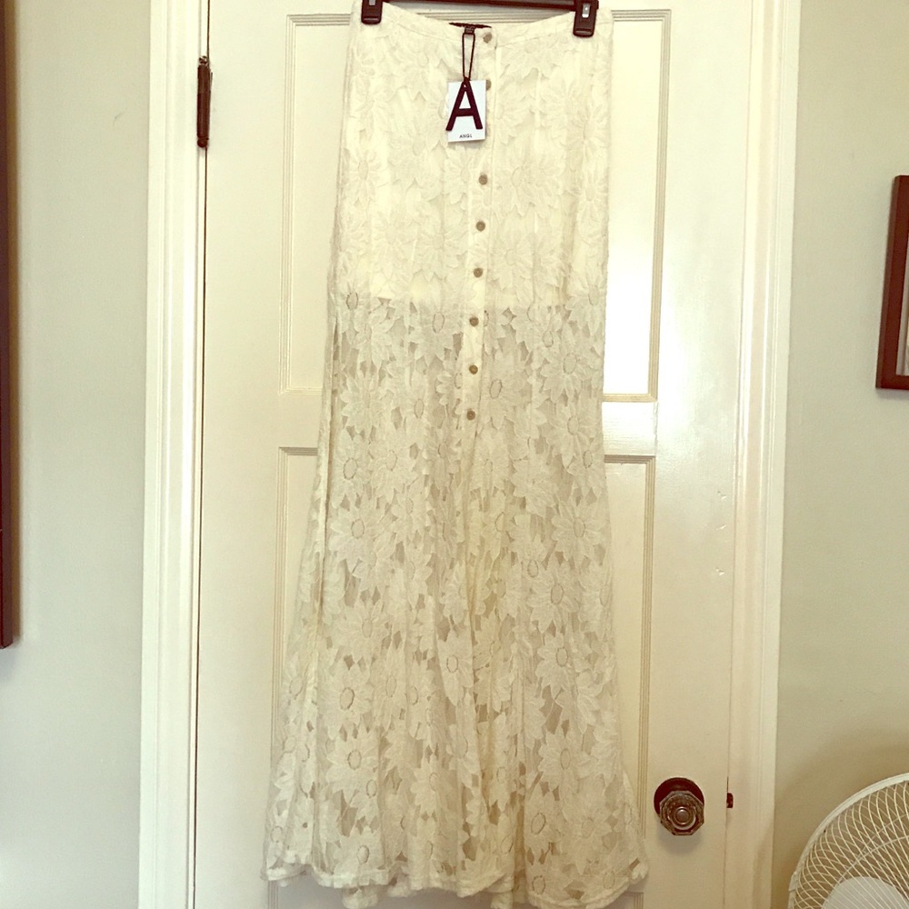 White/Cream Lace Maxi Skirt - Angl